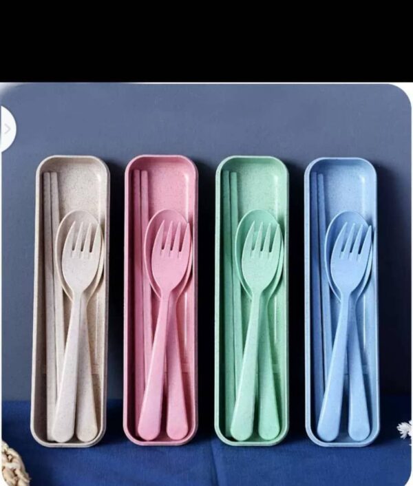 KIDS CUTLERY WITH CASE KDSCTLRYCS