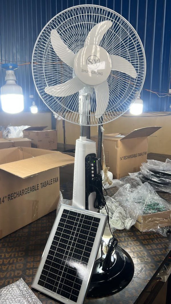 SX 16" RECHARGEABLE SOLAR FAN SX5008