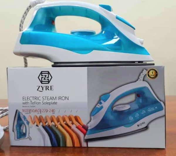 ZYRE STEAM IRON 1200W