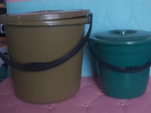 13L BUCKET WITH COVER