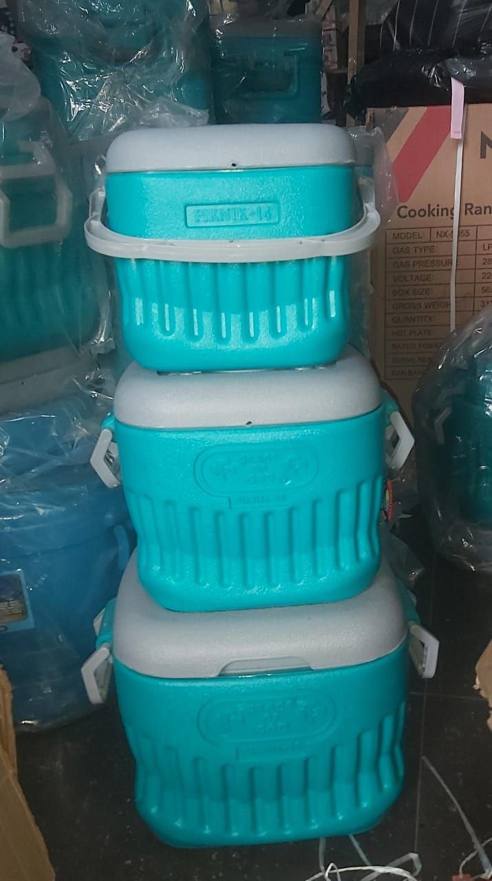 SIZE 30/20/14cm PICNIC STRONG COOLER