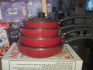 MILTON NON-STOCK 26CM WITH LID FRYING PAN