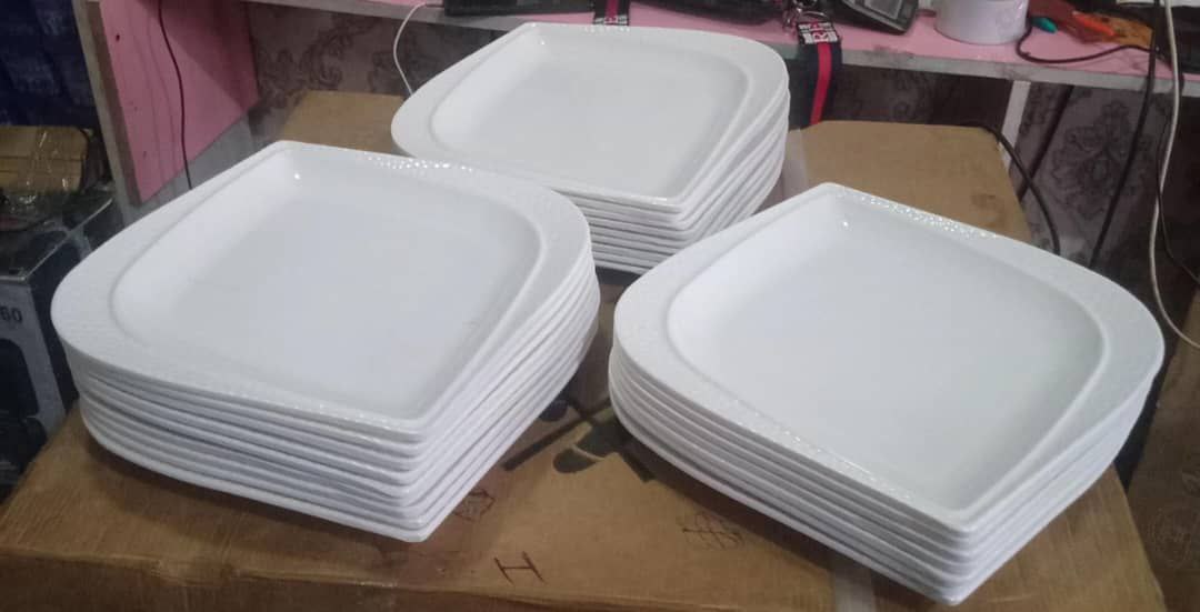 EYE SHAPED FLAT UNBREAKABLE PLATE 6PCS