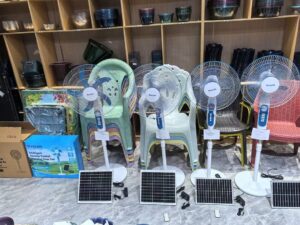 FELIPS 16" RECHARGEABLE SOLAR FAN