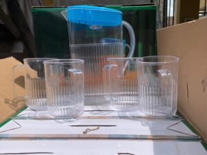 Sj02-5  ACRYLIC JUG WITH CUPS
