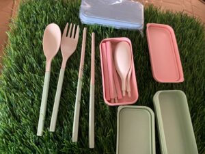 DETACHABLE KIDDIES CUTLERY